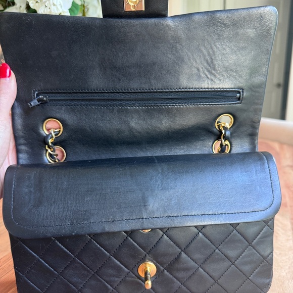 Chanel Vintage 1989 medium Classic flap 24k gold black lambskin - Picture 9 of 16